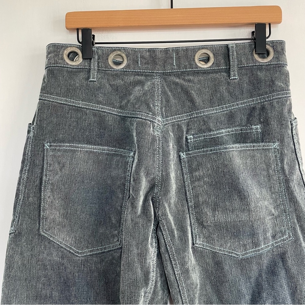 Free People Moxie Flocked Pull On Barrel Jeans Blue Pants Grommet Size 26 - Picture 6 of 14